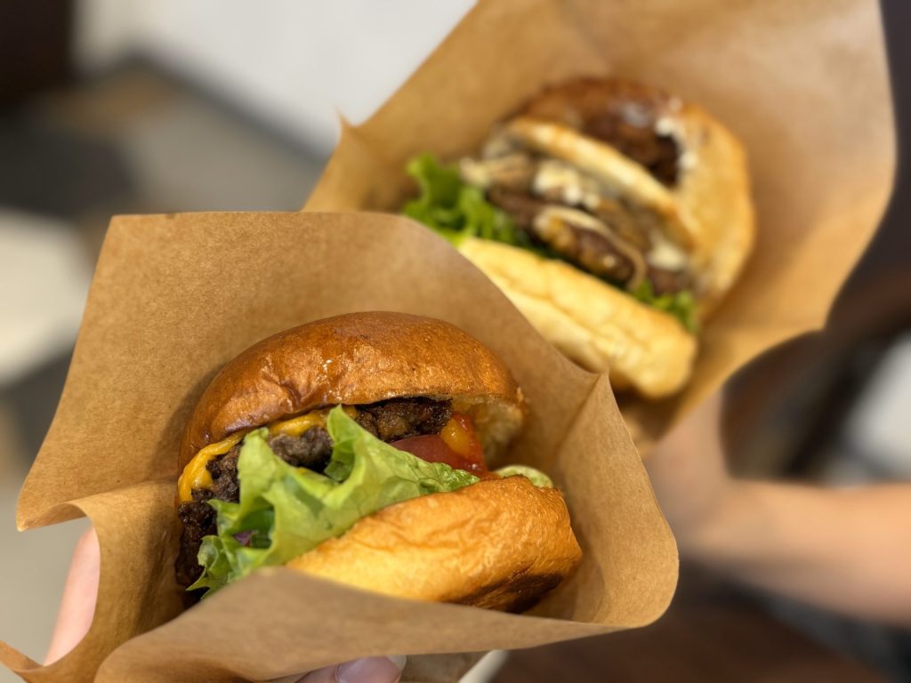 【潜入レポート】名古屋・覚王山で話題！「ブーストバーガー」2周年感謝祭がアツすぎる！