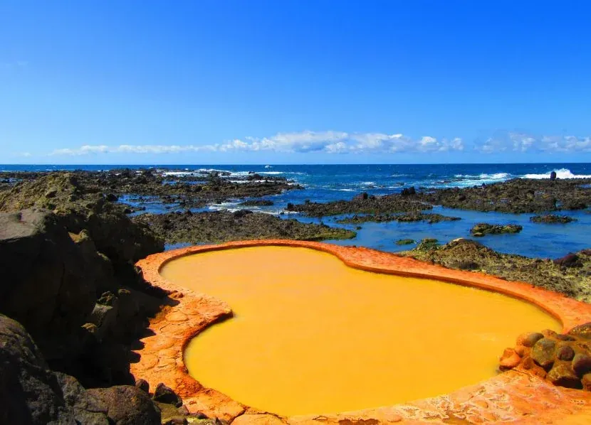 青森県 黄金崎不老ふ死温泉